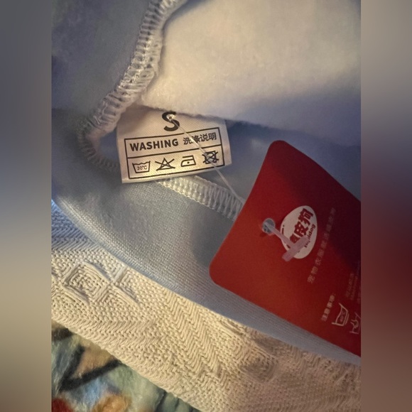 Dog Cat Shirt with Zipper Pouch and Summer Tank Top- 1 of each design - Picture 4 of 9